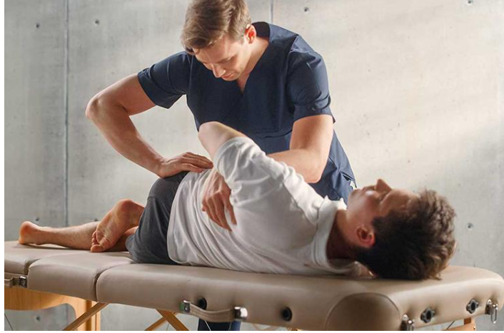 Sports Chiropractor and a Regular Chiropractor?